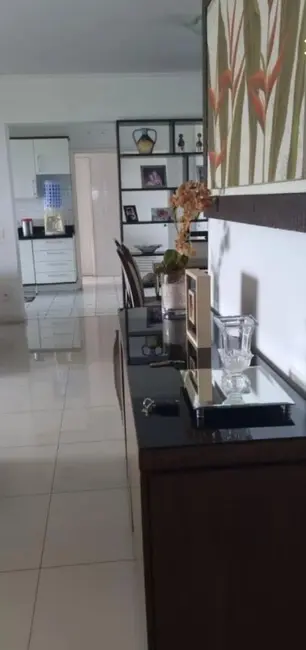 Apartamento com 3 quartos para alugar, 202m2 em Santana De Parnaiba - SP - imagem 4 Foto 4 de Apartamento com 3 quartos para alugar, 202m2 em Santana De Parnaiba - SP