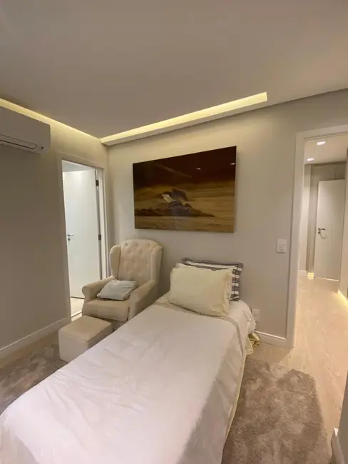 Foto 8 de Apartamento com 3 quartos à venda, 187m2 em Tamboré, Santana De Parnaiba - SP