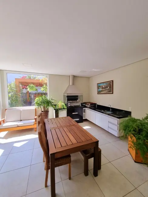 Foto 2 de Casa de Condomínio com 4 quartos à venda, 550m2 em Residencial Morada dos Lagos, Barueri - SP