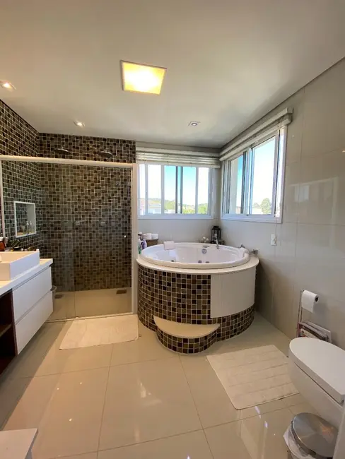 Casa de Condomínio com 4 quartos à venda, 420m2 em Tamboré, Santana De Parnaiba - SP - imagem 5 Foto 5 de Casa de Condomínio com 4 quartos à venda, 420m2 em Tamboré, Santana De Parnaiba - SP