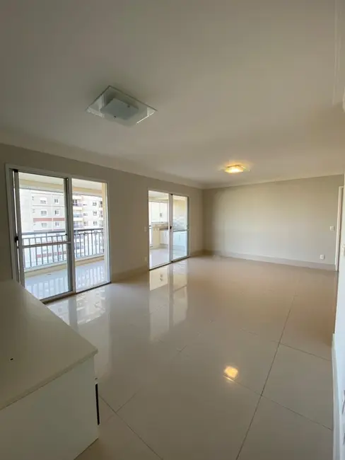 Apartamento com 3 quartos para alugar, 168m2 em Alphaville Industrial, Barueri - SP - imagem 9 Foto 9 de Apartamento com 3 quartos para alugar, 168m2 em Alphaville Industrial, Barueri - SP