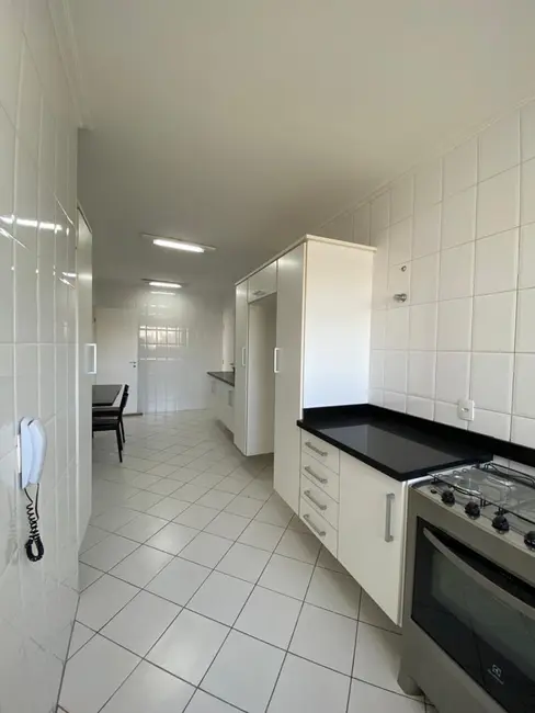 Apartamento com 3 quartos para alugar, 168m2 em Alphaville Industrial, Barueri - SP - imagem 5 Foto 5 de Apartamento com 3 quartos para alugar, 168m2 em Alphaville Industrial, Barueri - SP