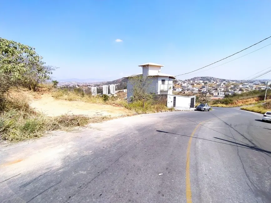 Foto 3 de Terreno / Lote à venda, 394m2 em Liberdade, Santa Luzia - MG