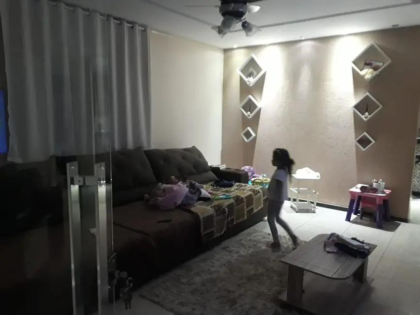 Foto 8 de Casa com 4 quartos à venda, 220m2 em Liberdade, Santa Luzia - MG