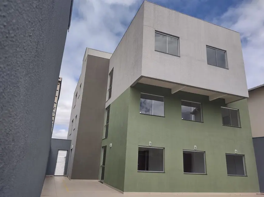 Foto 2 de Apartamento com 3 quartos à venda, 100m2 em Liberdade, Santa Luzia - MG
