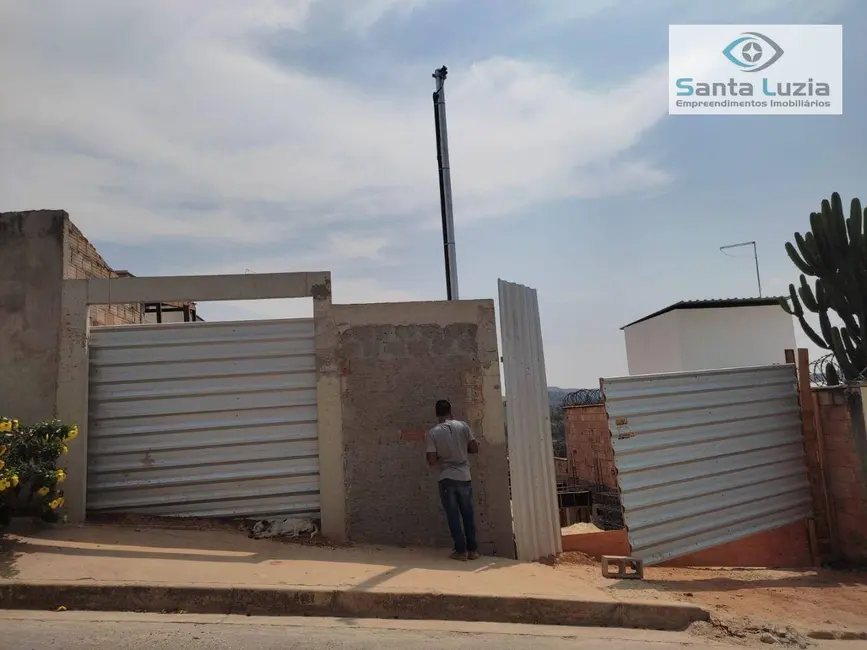 Foto 2 de Casa com 3 quartos à venda, 180m2 em Liberdade, Santa Luzia - MG