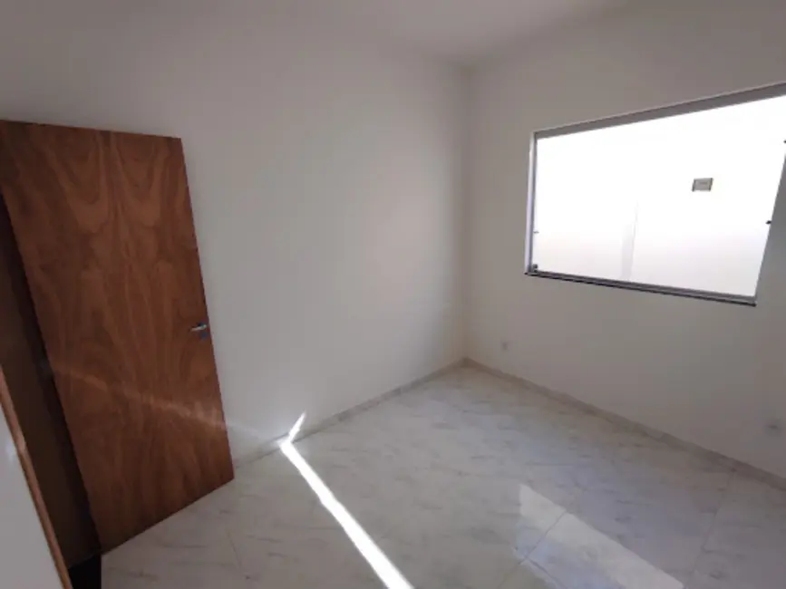 Foto 4 de Casa com 3 quartos à venda, 180m2 em Novo Centro, Santa Luzia - MG