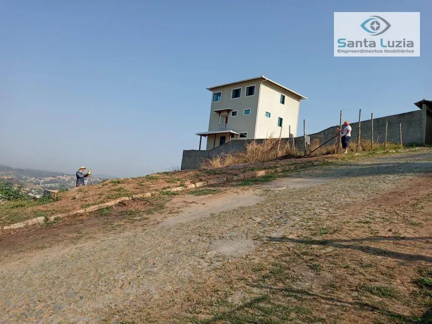 Foto 1 de Terreno / Lote à venda, 181m2 em Vespasiano - MG