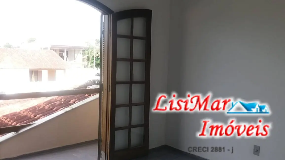 Foto 8 de Sobrado com 6 quartos à venda, 244m2 em Itapoa - SC