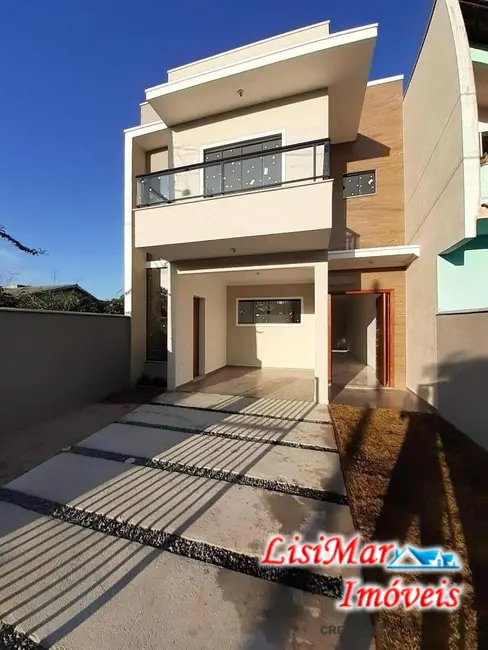 Foto 1 de Sobrado com 3 quartos à venda, 180m2 em Itapoa - SC