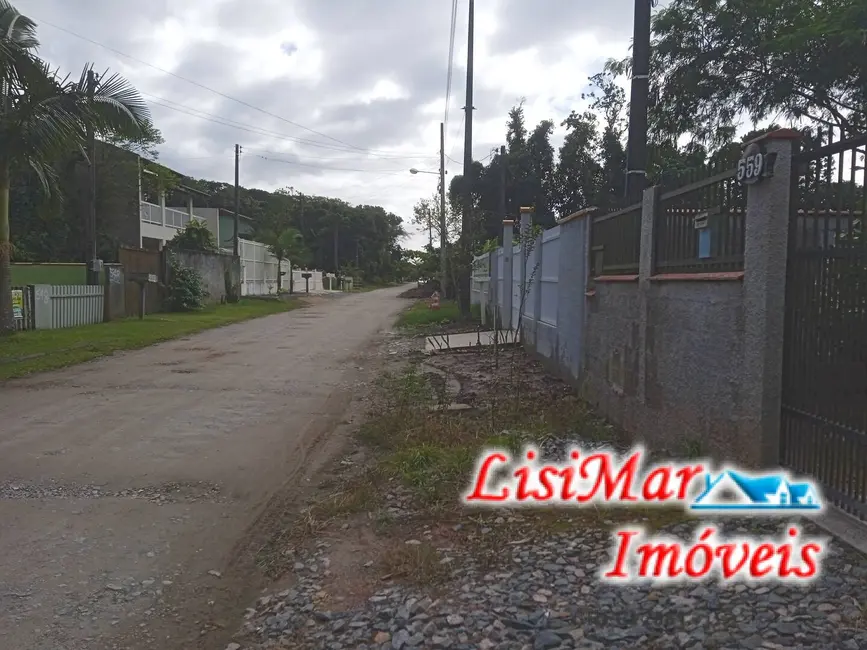 Foto 9 de Sobrado com 4 quartos à venda, 360m2 em Itapoa - SC