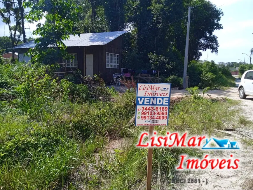 Foto 1 de Terreno / Lote à venda, 360m2 em Itapoa - SC