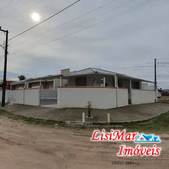 Foto 2 de Casa com 3 quartos à venda, 160m2 em Itapoa - SC