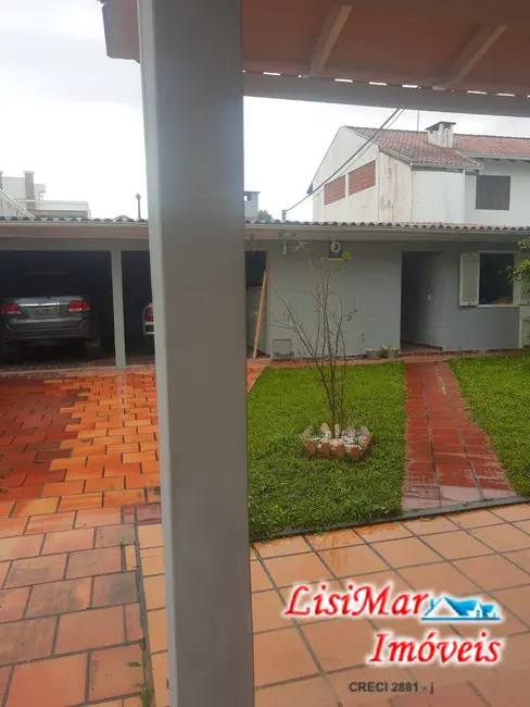 Foto 2 de Sobrado com 3 quartos para alugar em Itapoa - SC