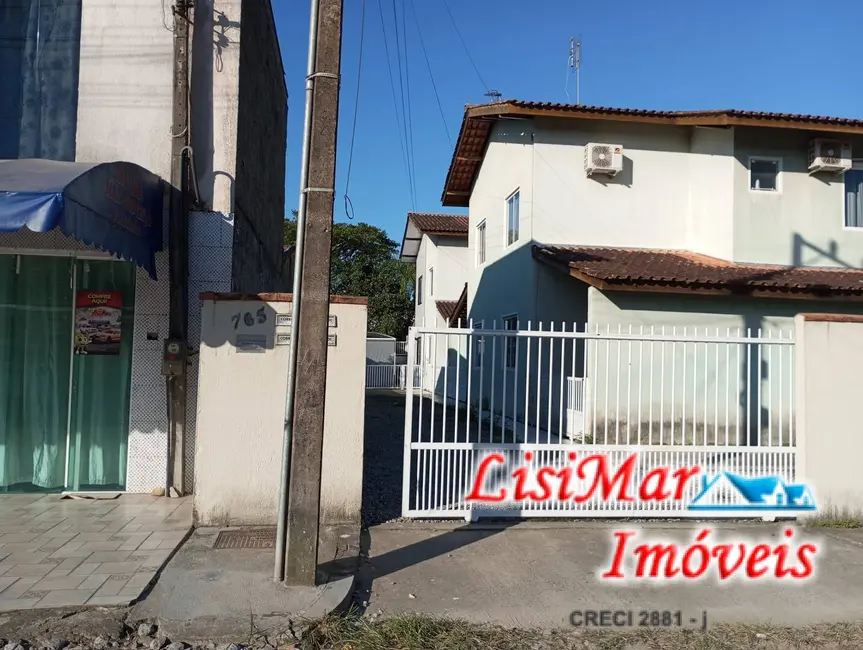 Foto 1 de Casa com 2 quartos à venda em Itapoa - SC