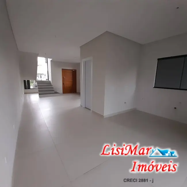 Foto 3 de Sobrado com 3 quartos à venda, 192m2 em Itapoa - SC