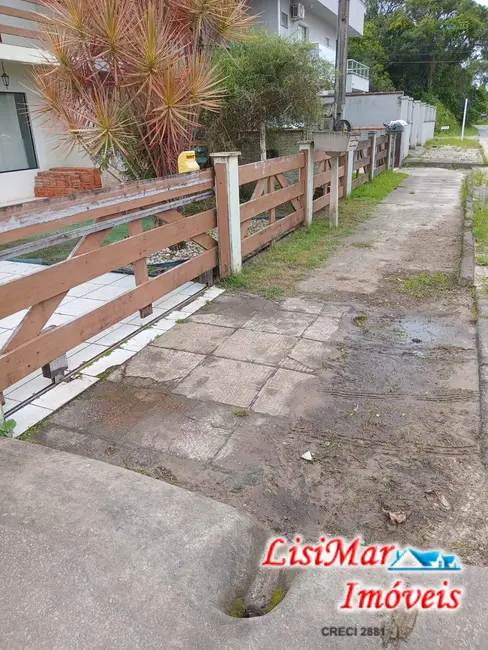 Foto 1 de Sobrado à venda, 204m2 em Itapoa - SC