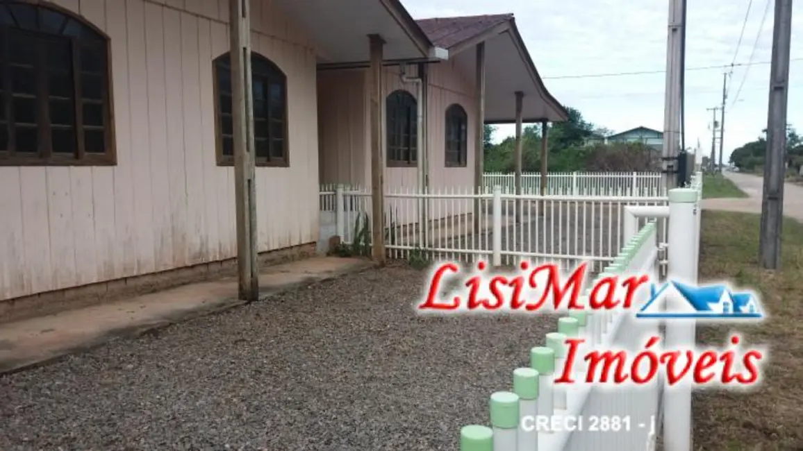 Foto 2 de Casa com 2 quartos para alugar, 144m2 em Itapoa - SC