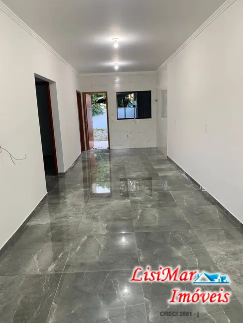 Casa com 3 quartos à venda, 180m2 em Itapoa - SC - imagem 5 Foto 5 de Casa com 3 quartos à venda, 180m2 em Itapoa - SC