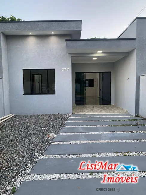 Casa com 3 quartos à venda, 180m2 em Itapoa - SC - imagem 2 Foto 2 de Casa com 3 quartos à venda, 180m2 em Itapoa - SC