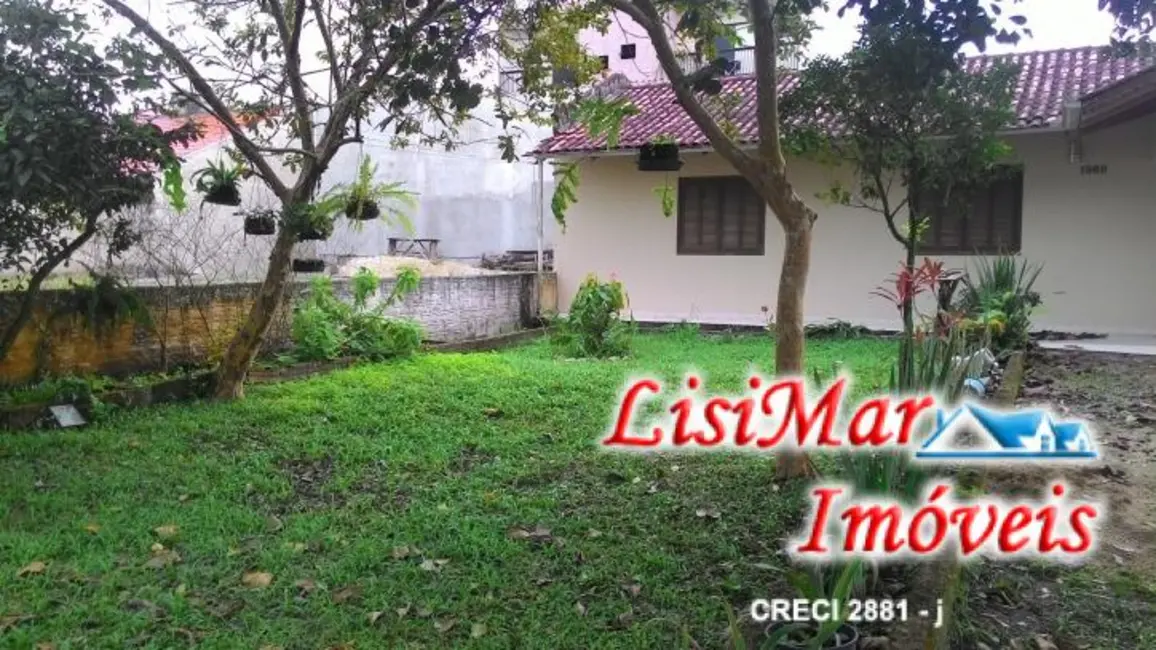 Foto 1 de Casa com 2 quartos à venda, 72m2 em Itapoa - SC