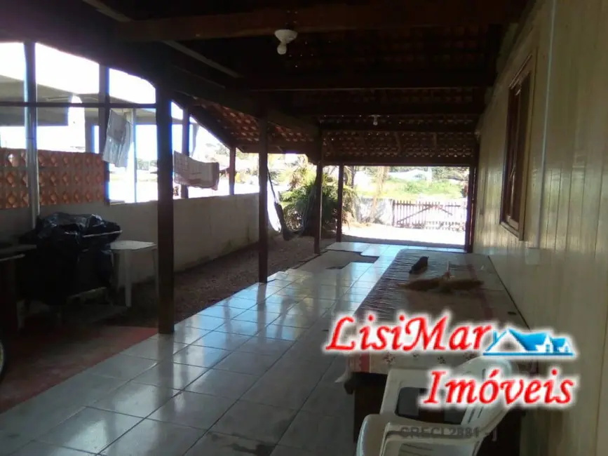 Foto 4 de Casa com 3 quartos à venda, 160m2 em Itapoa - SC