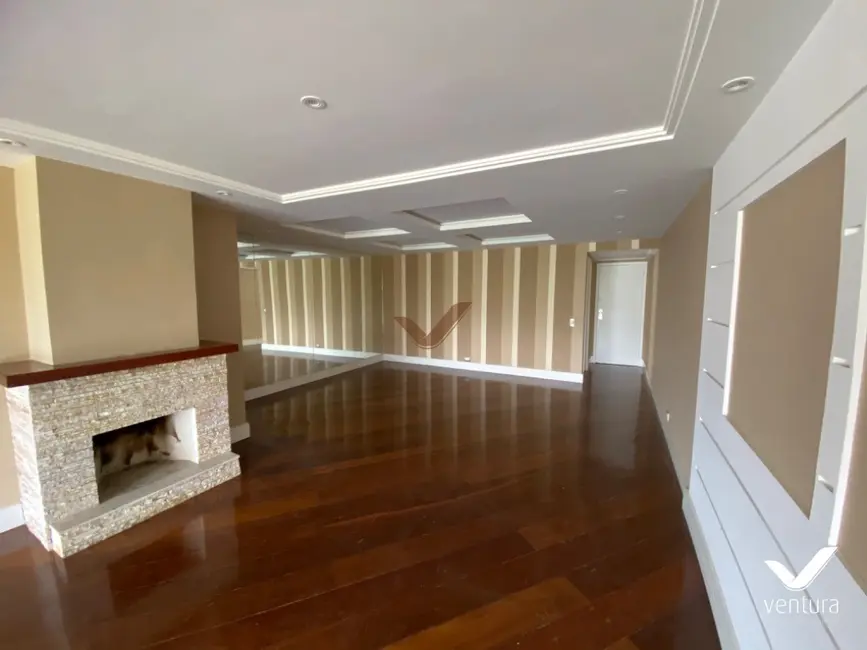 Foto 2 de Apartamento com 3 quartos à venda, 190m2 em Valparaíso, Petropolis - RJ