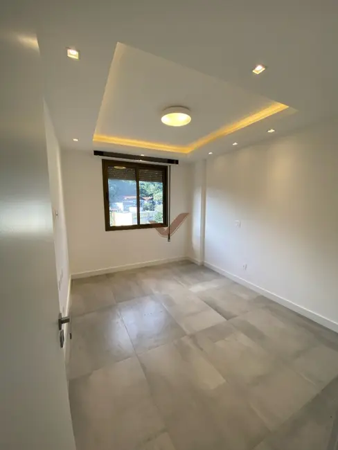 Foto 5 de Apartamento com 3 quartos à venda, 127m2 em Retiro, Petropolis - RJ