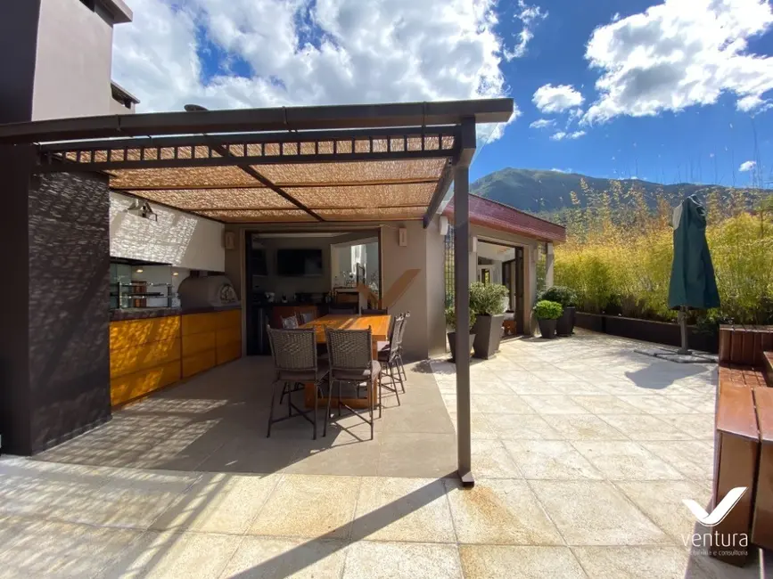 Apartamento com 4 quartos à venda, 400m2 em Retiro, Petropolis - RJ - imagem 5 Foto 5 de Apartamento com 4 quartos à venda, 400m2 em Retiro, Petropolis - RJ