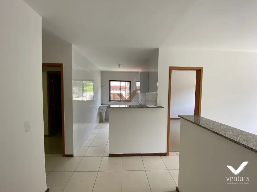 Foto 2 de Apartamento com 3 quartos à venda, 77m2 em Samambaia, Petropolis - RJ