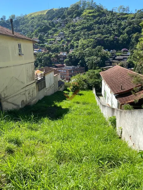 Terreno / Lote à venda, 737m2 em Estrada da Saudade, Petropolis - RJ - imagem 7 Foto 7 de Terreno / Lote à venda, 737m2 em Estrada da Saudade, Petropolis - RJ