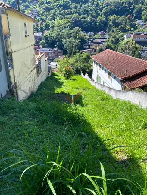 Terreno / Lote à venda, 737m2 em Estrada da Saudade, Petropolis - RJ - imagem 4 Foto 4 de Terreno / Lote à venda, 737m2 em Estrada da Saudade, Petropolis - RJ