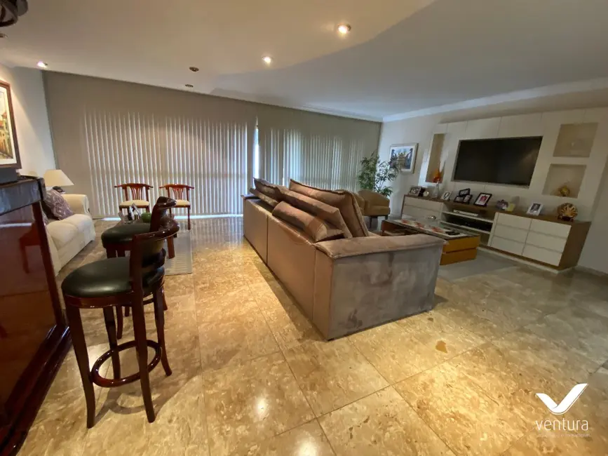 Foto 6 de Apartamento com 4 quartos à venda, 200m2 em Valparaíso, Petropolis - RJ