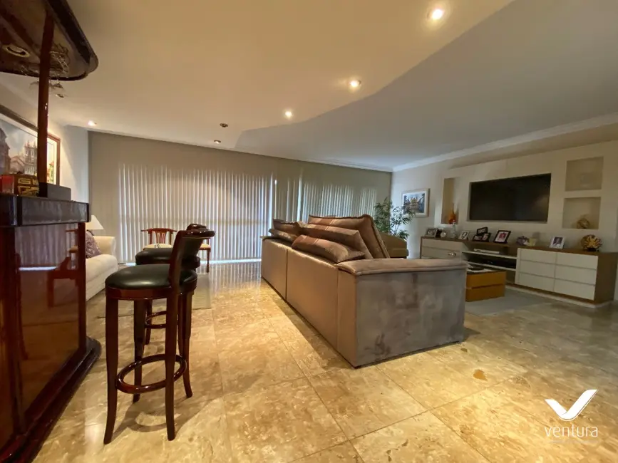 Foto 5 de Apartamento com 4 quartos à venda, 200m2 em Valparaíso, Petropolis - RJ