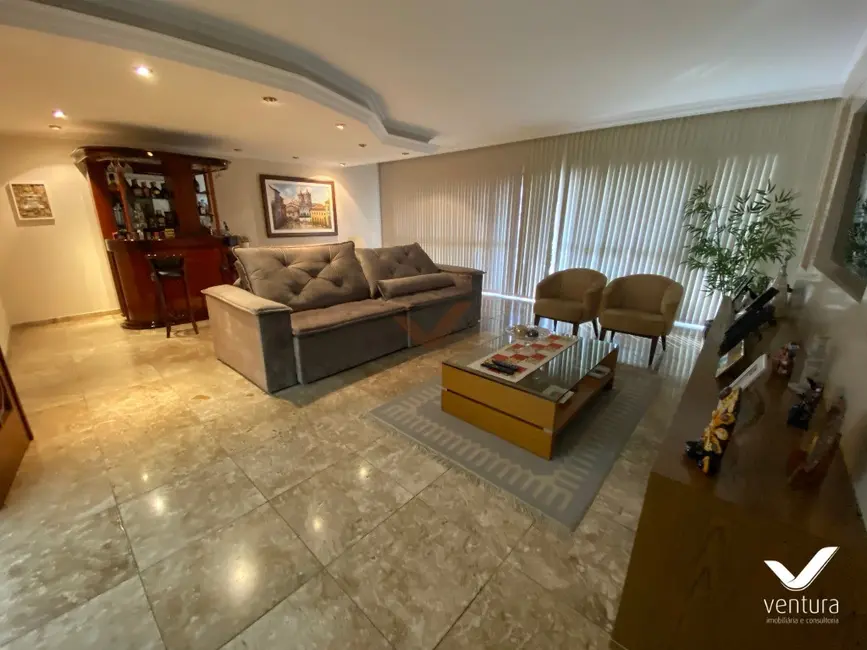 Foto 7 de Apartamento com 4 quartos à venda, 200m2 em Valparaíso, Petropolis - RJ