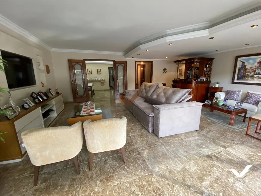 Foto 1 de Apartamento com 4 quartos à venda, 200m2 em Valparaíso, Petropolis - RJ