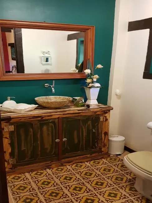 Casa com 5 quartos à venda, 480m2 em Quarteirão Ingelheim, Petropolis - RJ - imagem 9 Foto 9 de Casa com 5 quartos à venda, 480m2 em Quarteirão Ingelheim, Petropolis - RJ