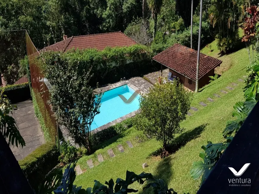Casa com 5 quartos à venda, 480m2 em Quarteirão Ingelheim, Petropolis - RJ - imagem 2 Foto 2 de Casa com 5 quartos à venda, 480m2 em Quarteirão Ingelheim, Petropolis - RJ