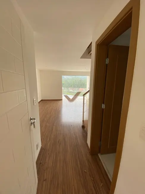 Foto 4 de Casa de Condomínio com 3 quartos à venda, 120m2 em Duarte Silveira, Petropolis - RJ