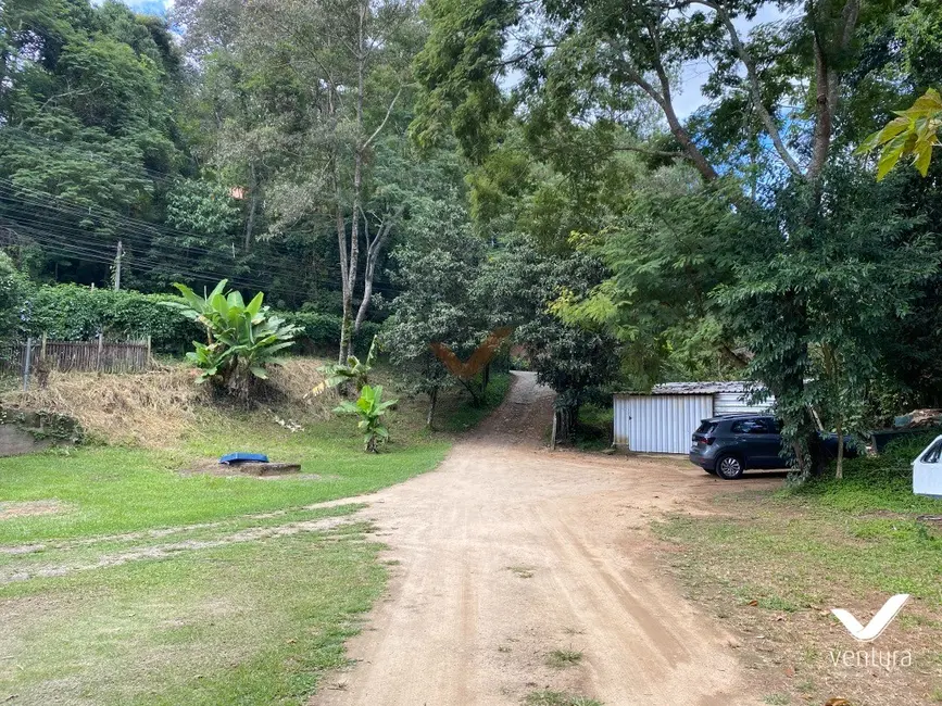 Foto 1 de Terreno / Lote à venda, 3540m2 em Araras, Petropolis - RJ