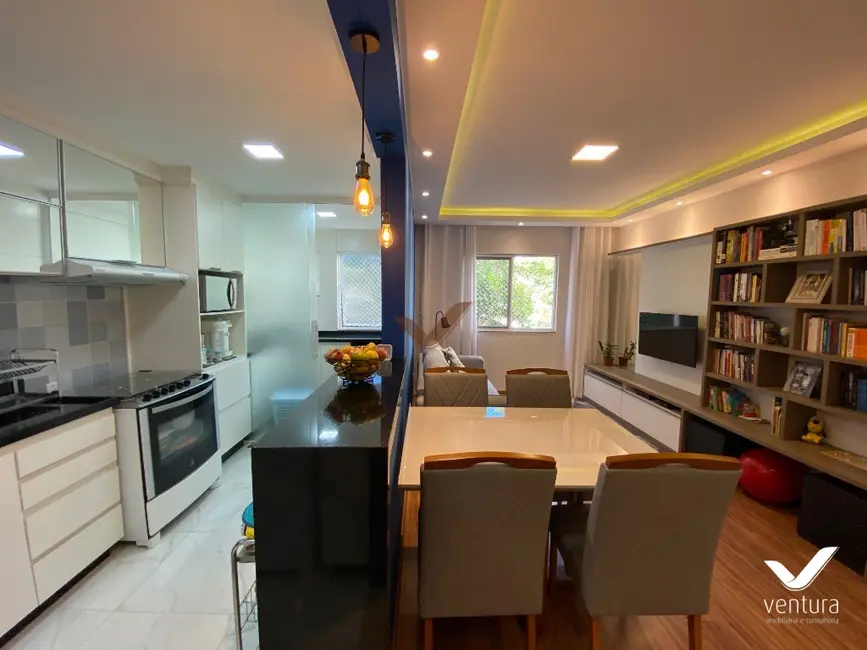 Foto 1 de Apartamento com 2 quartos à venda, 68m2 em Bingen, Petropolis - RJ
