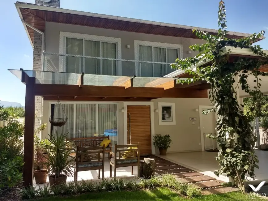 Foto 3 de Casa de Condomínio com 3 quartos à venda, 220m2 em Mosela, Petropolis - RJ