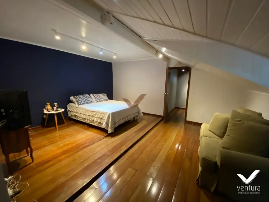 Apartamento com 3 quartos à venda, 146m2 em Bingen, Petropolis - RJ - imagem 9 Foto 9 de Apartamento com 3 quartos à venda, 146m2 em Bingen, Petropolis - RJ