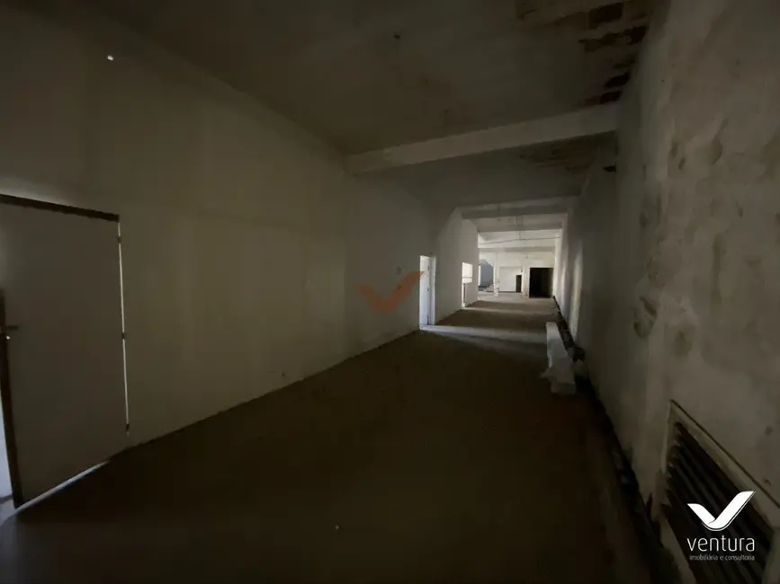 Armazém / Galpão para alugar, 1700m2 em Morin, Petropolis - RJ - imagem 6 Foto 6 de Armazém / Galpão para alugar, 1700m2 em Morin, Petropolis - RJ