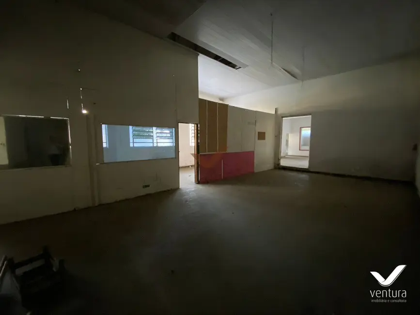 Armazém / Galpão para alugar, 1700m2 em Morin, Petropolis - RJ - imagem 9 Foto 9 de Armazém / Galpão para alugar, 1700m2 em Morin, Petropolis - RJ