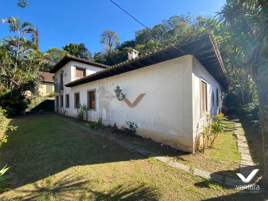Casa com 6 quartos à venda, 599m2 em Centro, Petropolis - RJ - imagem 3 Foto 3 de Casa com 6 quartos à venda, 599m2 em Centro, Petropolis - RJ