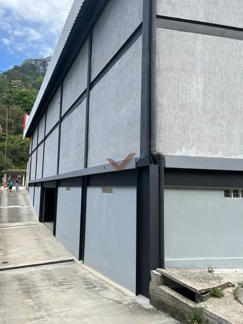 Armazém / Galpão para alugar, 500m2 em Quissama, Petropolis - RJ - imagem 7 Foto 7 de Armazém / Galpão para alugar, 500m2 em Quissama, Petropolis - RJ