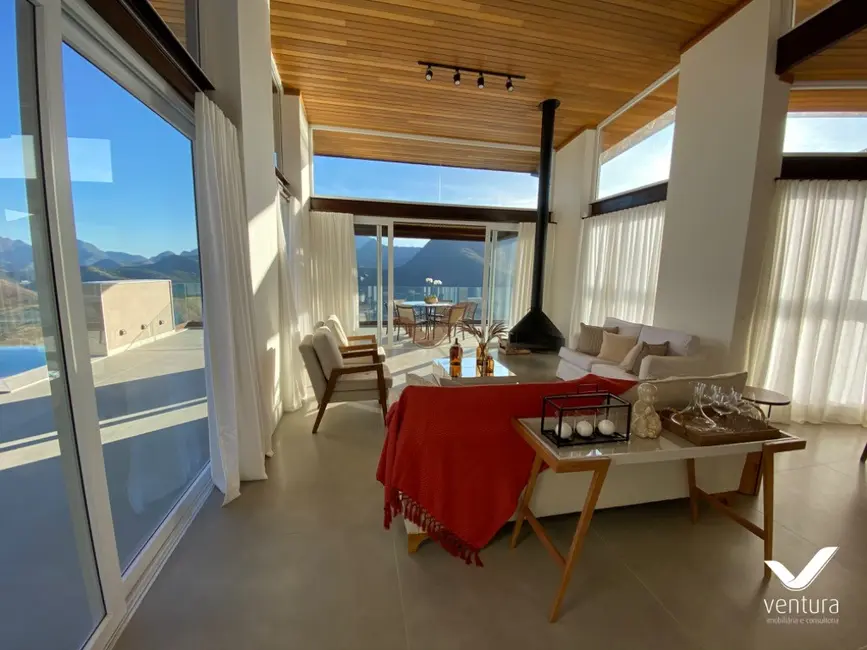 Foto 7 de Casa de Condomínio com 4 quartos à venda, 360m2 em Itaipava, Petropolis - RJ