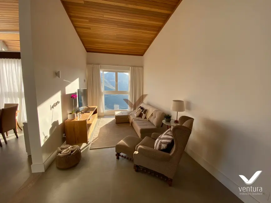 Foto 5 de Casa de Condomínio com 4 quartos à venda, 360m2 em Itaipava, Petropolis - RJ