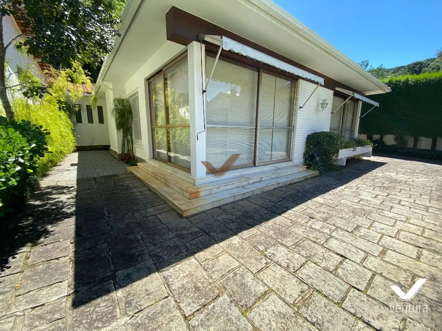 Sala Comercial com 3 quartos para alugar, 600m2 em Centro, Petropolis - RJ - imagem 7 Foto 7 de Sala Comercial com 3 quartos para alugar, 600m2 em Centro, Petropolis - RJ